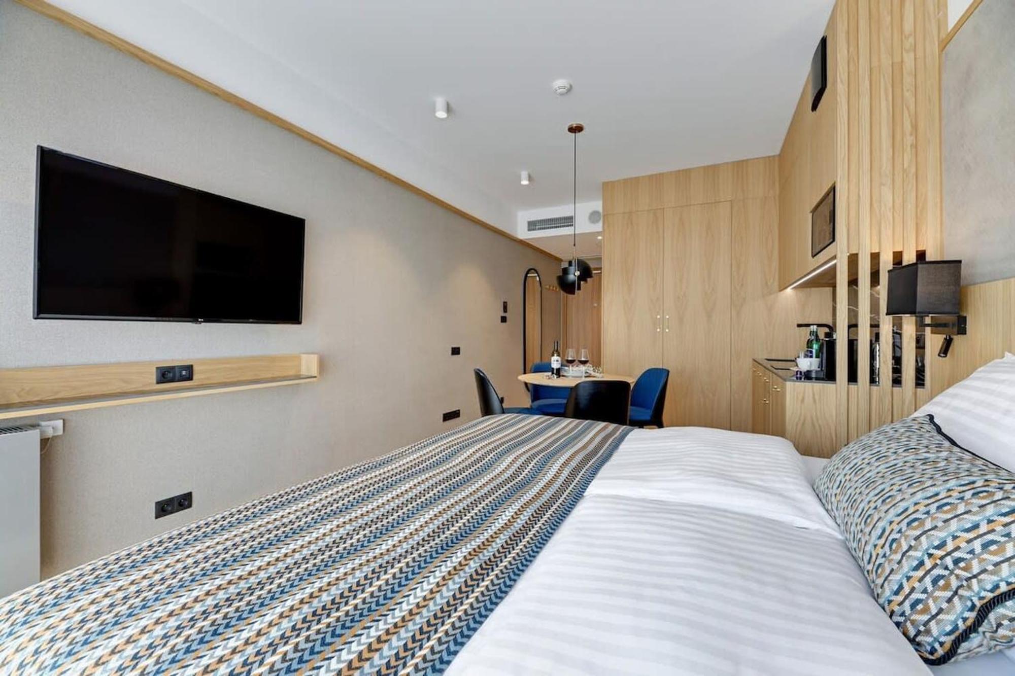 Deo Plaza - Apartamenty W Sercu Gdanska By Rent Like Home Dış mekan fotoğraf