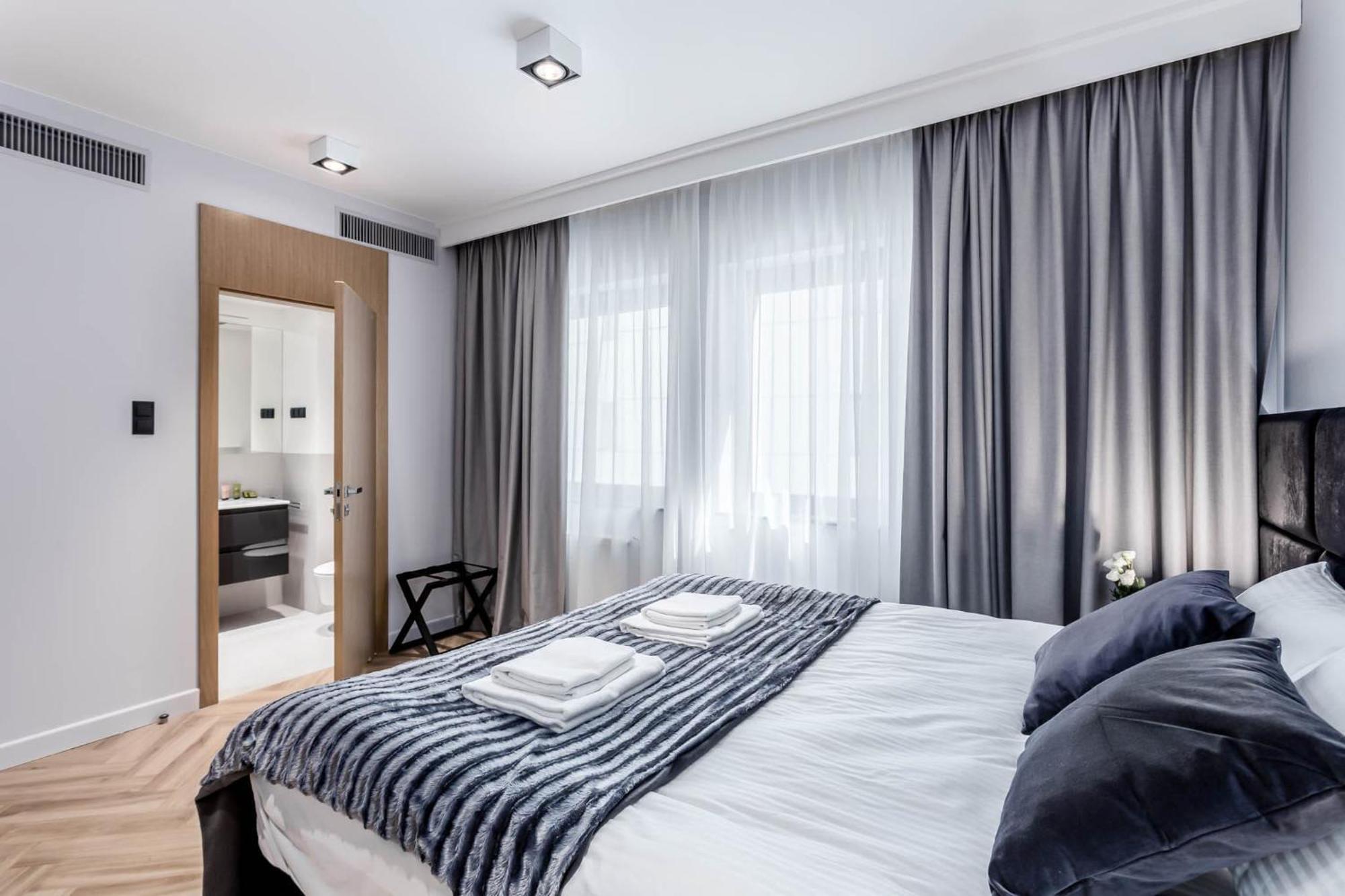Deo Plaza - Apartamenty W Sercu Gdanska By Rent Like Home Dış mekan fotoğraf