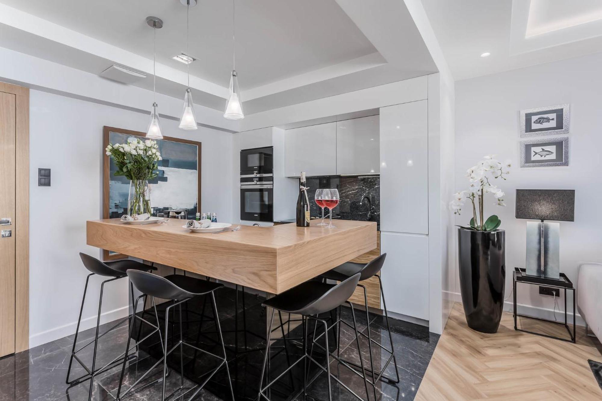 Deo Plaza - Apartamenty W Sercu Gdanska By Rent Like Home Oda fotoğraf